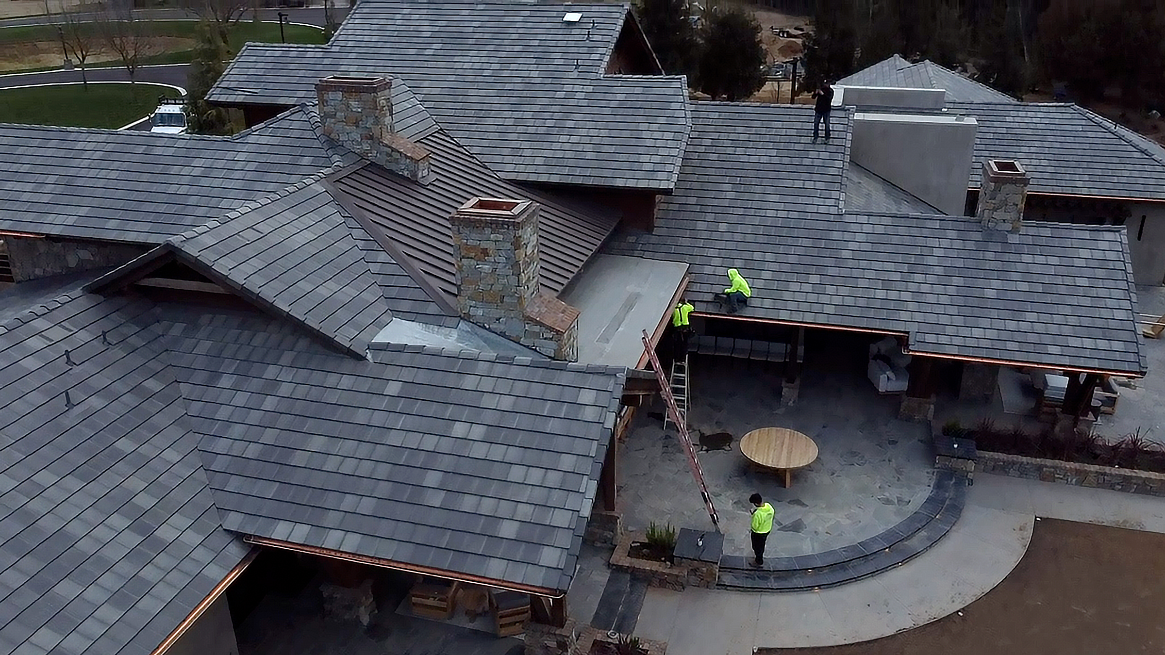 roof maintenance cleaning service